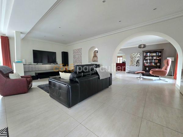 Vente Maison380 m² - 11 Pièces - Montbazon (37250)