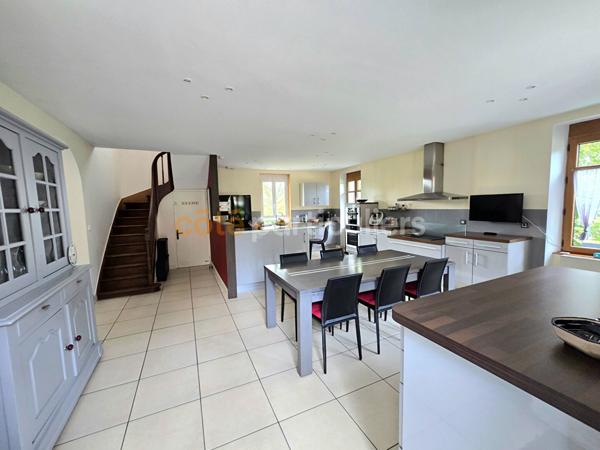 Vente Maison380 m² - 11 Pièces - Montbazon (37250)