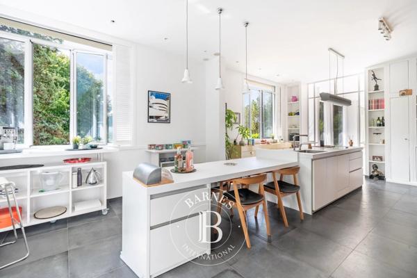 Saint-Germain-en-Laye, Maison 5 Chambres -  285 m² à vendre