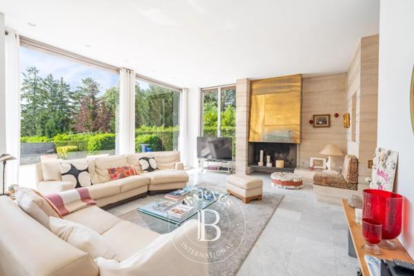 Saint-Germain-en-Laye, Maison 5 Chambres -  285 m² à vendre