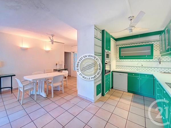 Appartement T5 à vendre  5 pièces - 155,63 m2 LE BARCARES - 66