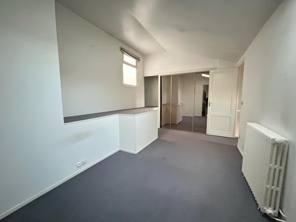 Appartement 6 pièce(s) 4 chambre(s) 160.89 m²