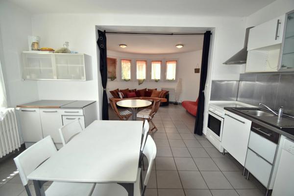 Ensemble immobilier mixte Appartement T5 et local, DIGNE LES BAINS (04)