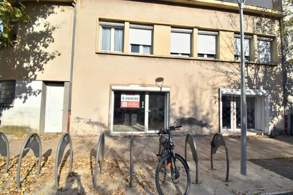 Ensemble immobilier mixte Appartement T5 et local, DIGNE LES BAINS (04)