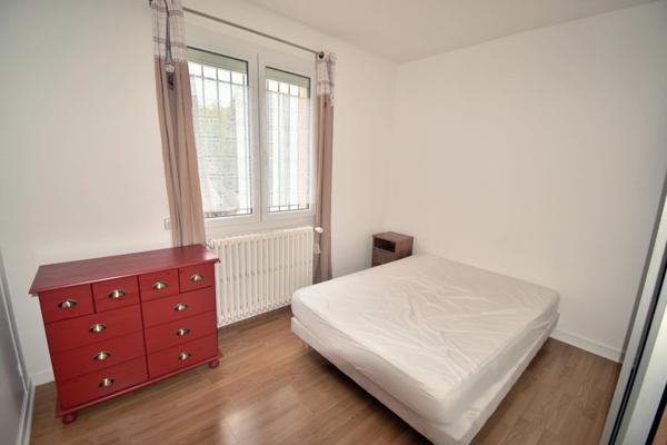 Ensemble immobilier mixte Appartement T5 et local, DIGNE LES BAINS (04)