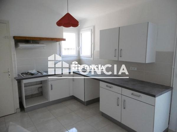 Location Appartement 3 pièces 59 m² - 22 RUE JEAN GIRAUDOUX Beziers 34500