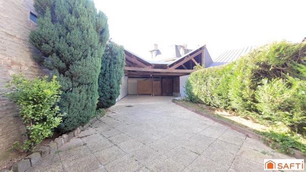 MAISON T6 de 143m² en CENTRE VILLE avec commodités de plain-pied, grande terrasse et accès véhicule