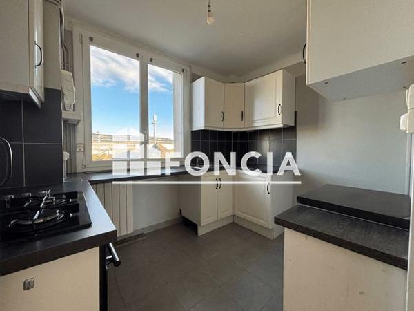 Location Appartement 3 pièces 67.78 m² - 67 RUE FREDERIC JAUFFRET Cavaillon 84300