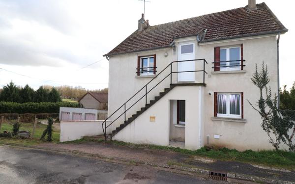 Immeuble à vendre    2 pièces • 150 m2 Saint-Père