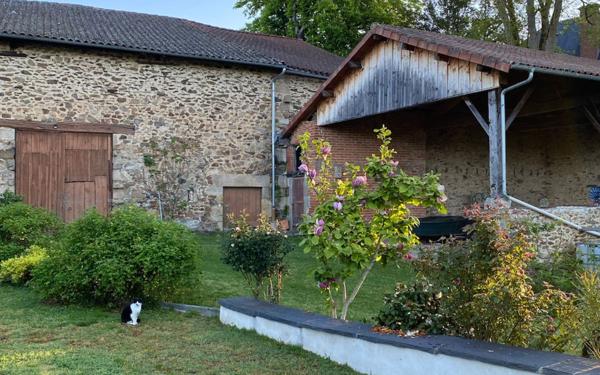 Maison à vendre    6 pièces •  Saint-Victurnien