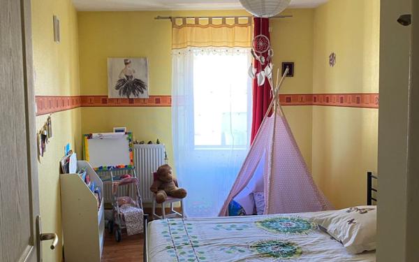 Maison à vendre    6 pièces •  Saint-Victurnien