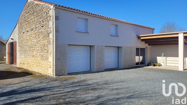 Pavillon 5 pièces de 120 m² à Vix (85770)