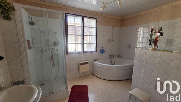 Pavillon 5 pièces de 120 m² à Vix (85770)