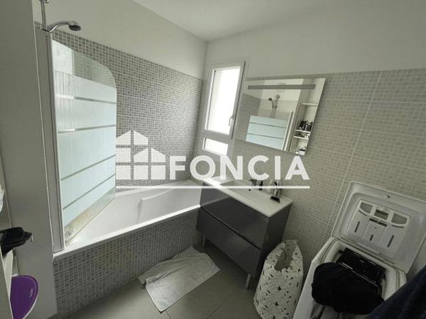 Location Appartement 3 pièces 63.3 m² - 155 RUE JEAN FERRAT Montpellier 34000