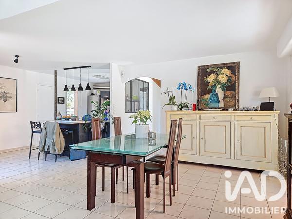 Maison à vendre 5 pièces 133 m² Saint-Médard-en-Jalles