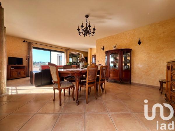 Maison traditionnelle 6 pièces de 177 m² à Torreilles (66440)