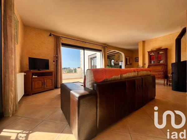 Maison traditionnelle 6 pièces de 177 m² à Torreilles (66440)