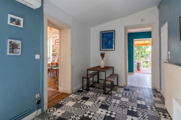 Lyon 3ème - Appartement esprit Maison de 137,8 m² - 5 Chambres - Jardin avec piscine