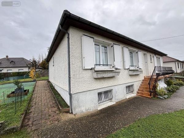 Maison à vendre à Saint-Calais dans la Sarthe (72120), ref : 101/1976