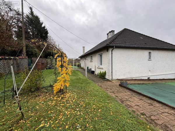 Maison à vendre à Saint-Calais dans la Sarthe (72120), ref : 101/1976