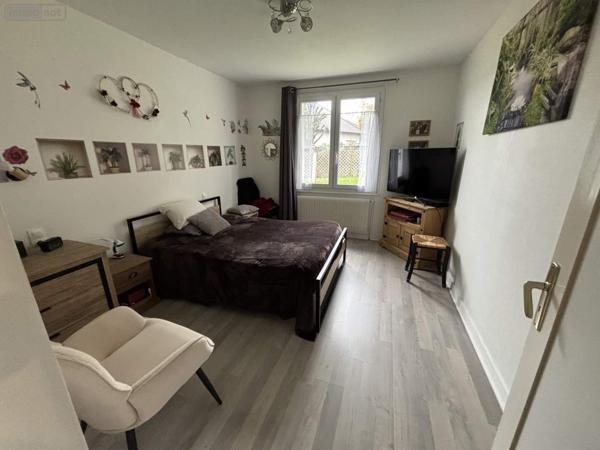 Maison à vendre à Saint-Calais dans la Sarthe (72120), ref : 101/1976