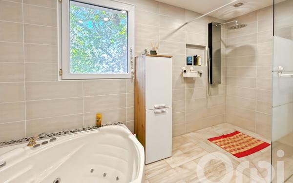 Maison à vendre    5 pièces • 350 m2 Viviers