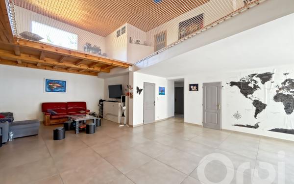 Maison à vendre    5 pièces • 350 m2 Viviers