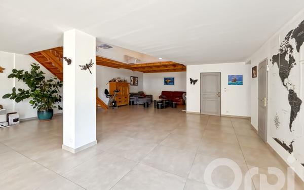 Maison à vendre    5 pièces • 350 m2 Viviers