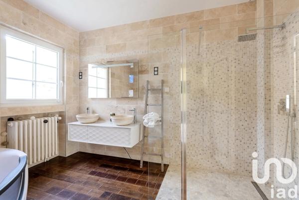 Maison à vendre 18 pièces 800 m² Champcueil