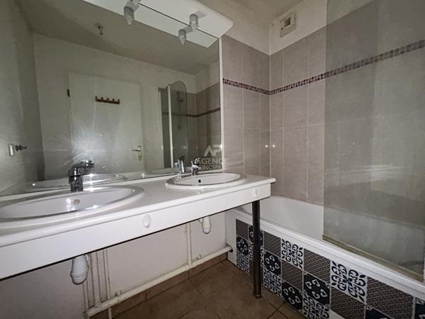 Appartement Poissy 4 pièce(s) 87 m2 298 000 € **  - Référence  9267