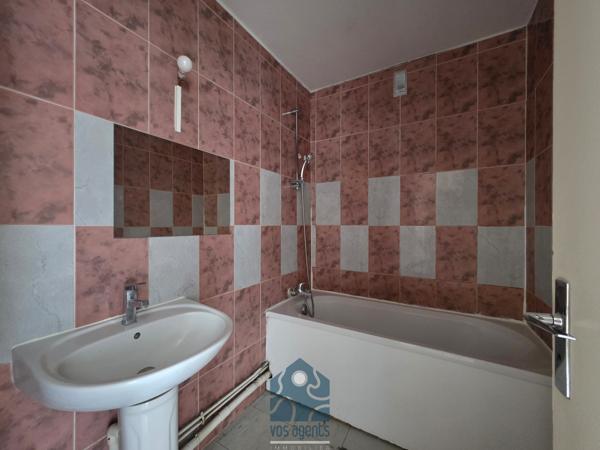 Appartement 4 pièces avec stationnement
