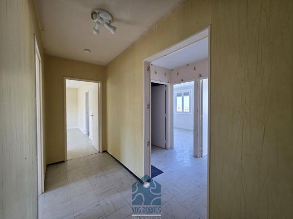 Appartement 4 pièces avec stationnement