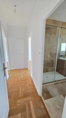 APPARTEMENT DE TYPE 3  RENOVE AVEC GOUT AU 6 EME ETAGE ET AVEC ASCENSEUR -