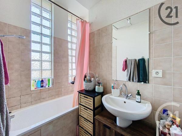 Appartement F3 à vendre  3 pièces - 46,21 m2 REIMS - 51