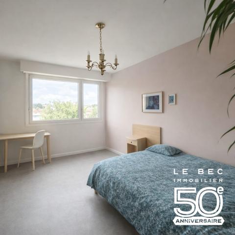À VENDRE – T3 lumineux au dernier étage, centre-ville à pied
