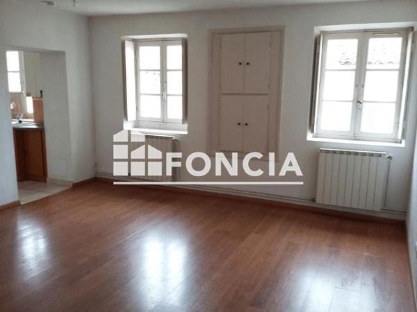 Location Appartement 3 pièces 55.81 m² - 18 RUE DES LOMBARDS Nimes 30000