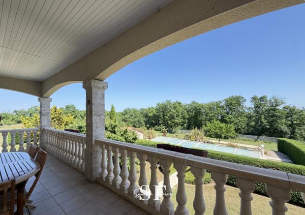 Maison 6 pièce(s) 5 chambre(s) 175 m²