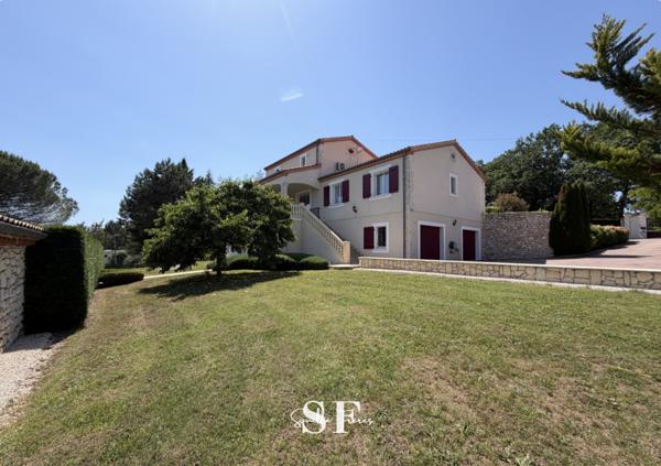 Maison 6 pièce(s) 5 chambre(s) 175 m²