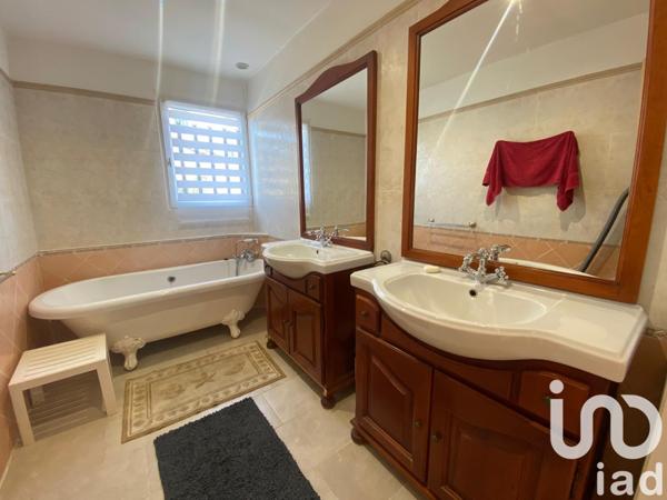 Maison à vendre 5 pièces 105 m² Sainte-Maxime