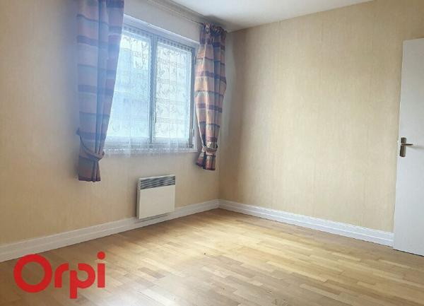 Appartement à vendre    4 pièces •  Montluçon
