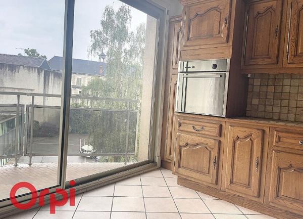 Appartement à vendre    4 pièces •  Montluçon