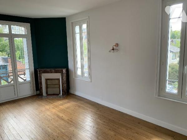 Maison bourgeoise 160m², 4/5 chambres Parc de 1.200m²