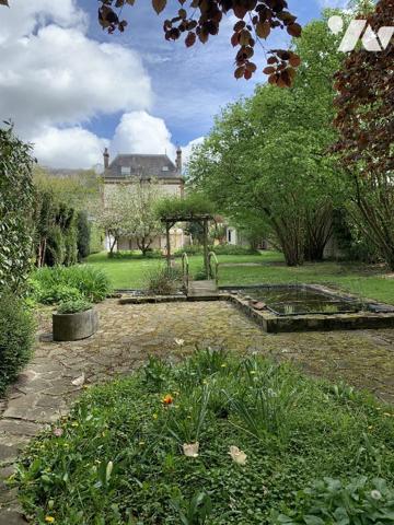 Maison bourgeoise 160m², 4/5 chambres Parc de 1.200m²