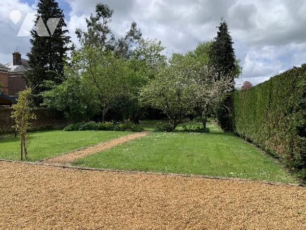 Maison bourgeoise 160m², 4/5 chambres Parc de 1.200m²