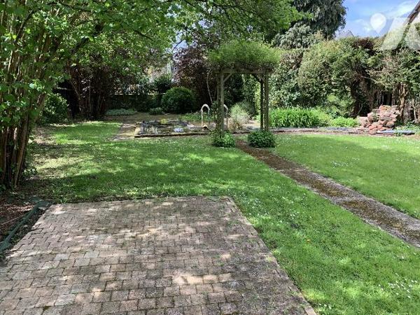 Maison bourgeoise 160m², 4/5 chambres Parc de 1.200m²