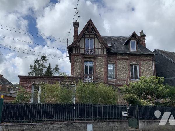 Maison bourgeoise 160m², 4/5 chambres Parc de 1.200m²