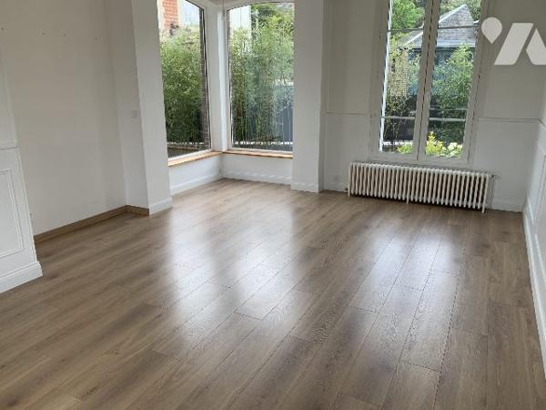 Maison bourgeoise 160m², 4/5 chambres Parc de 1.200m²