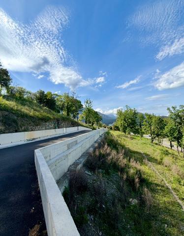 Terrain constructible et viabilisé de 717 m2