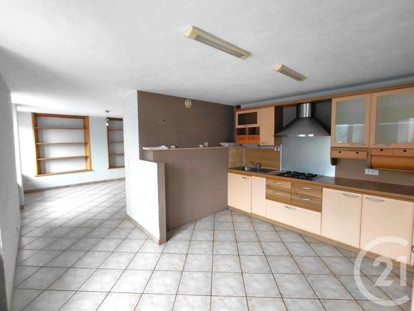 Appartement T3 à vendre  3 pièces - 63,40 m 2   VILLERS LE LAC  - 25