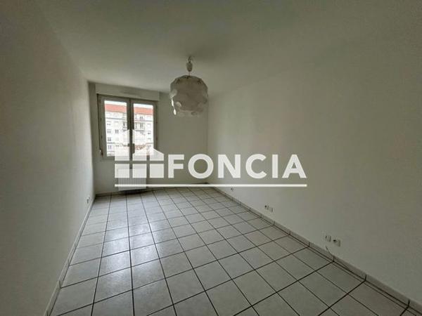 Location Appartement 3 pièces 71.34 m² - 29 A 35 RUE ARAGO Villeurbanne 69100